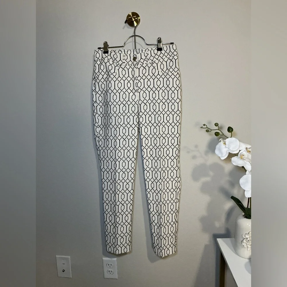 Geometric Patterned Pants - Picture 2 of 8
